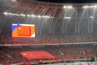 风云突变！尤斯兰阻挡中国队发球，拿到第二张黄牌被罚下场！